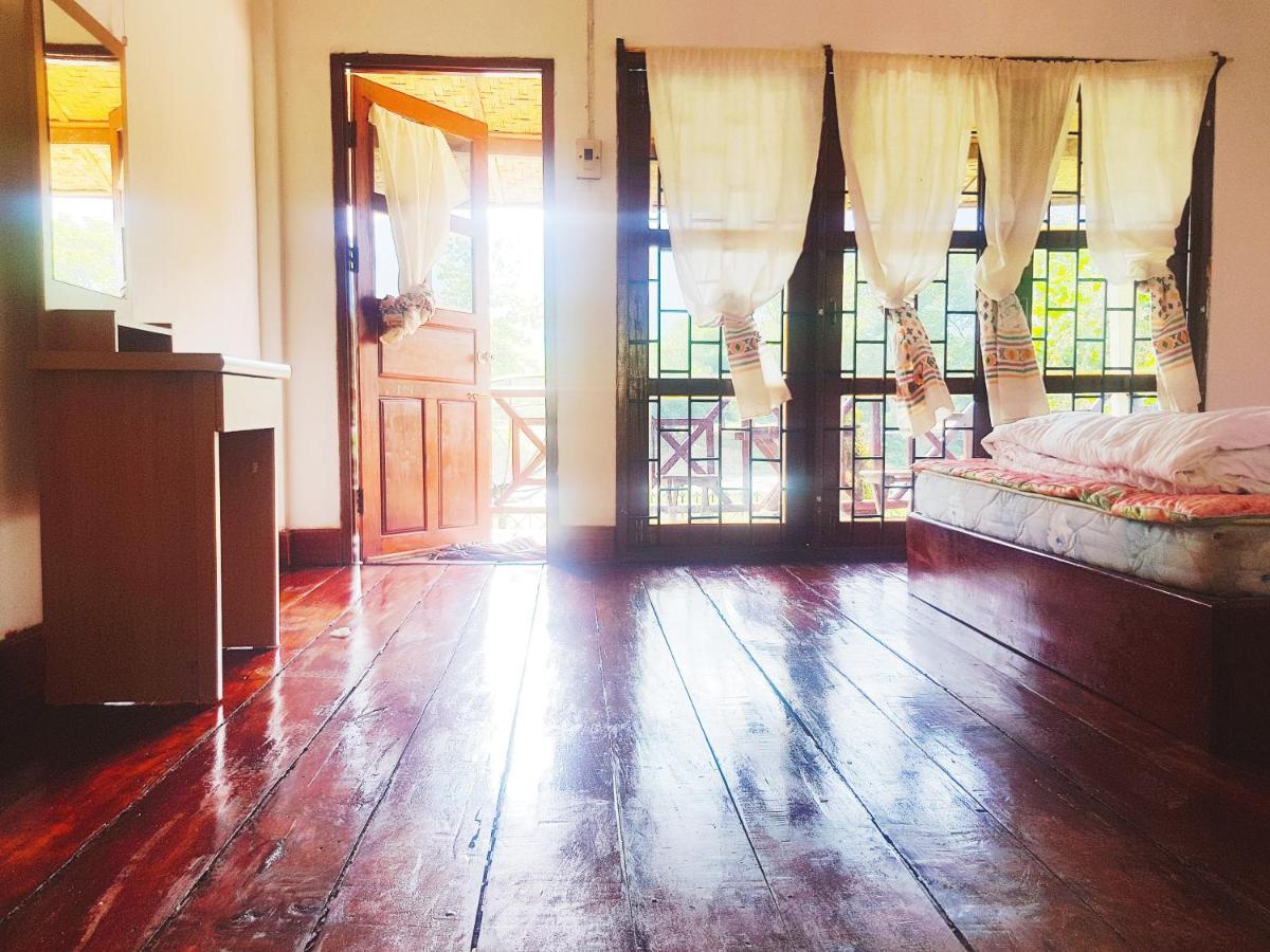 Vang Vieng Ruby'S Homestay Exterior photo